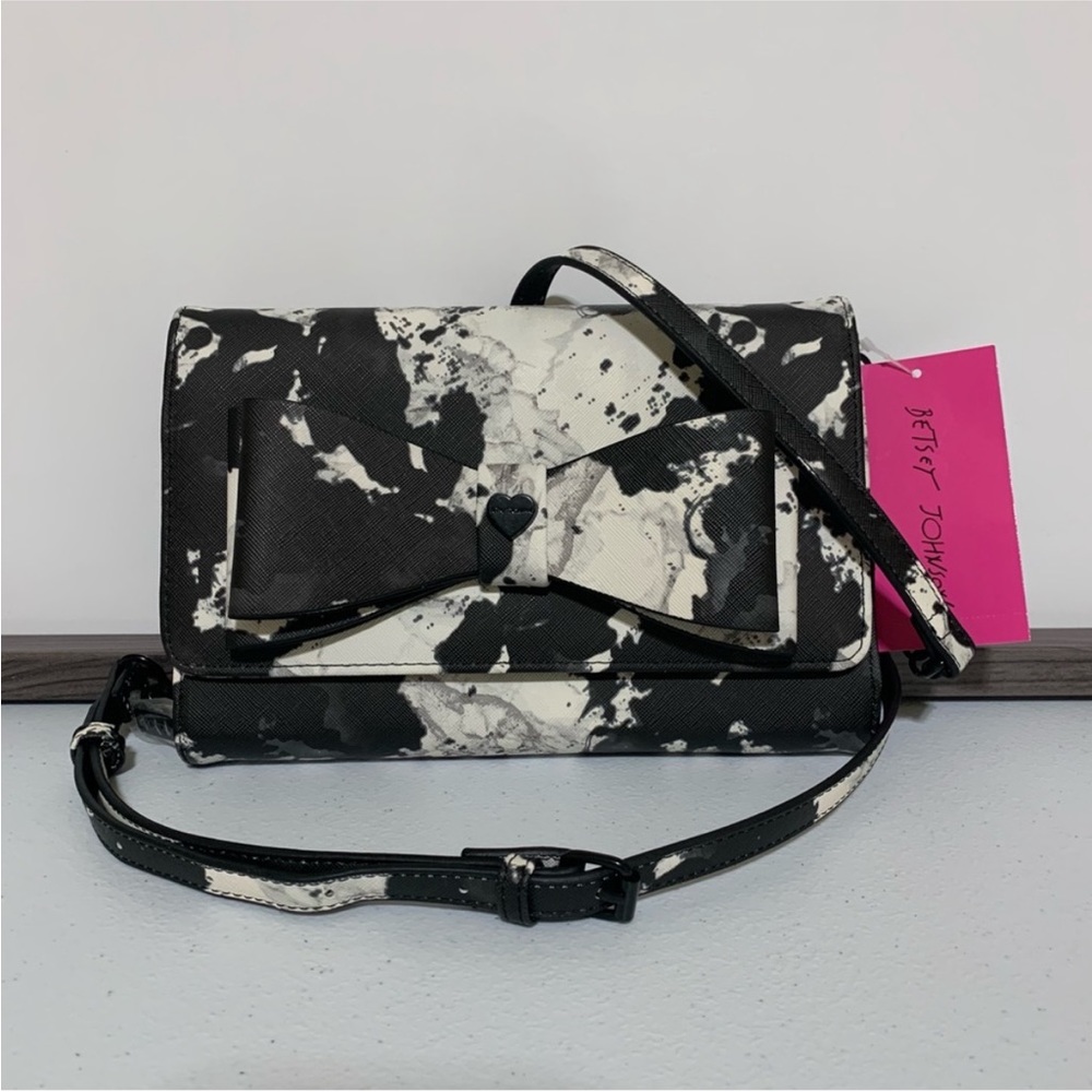 NWT Betsy Johnson Wallet Crossbody Bag
